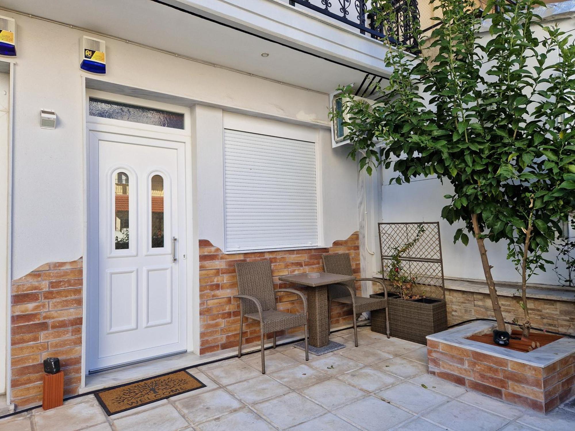 Aigaiou House 2 Apartment Thessaloniki Exterior photo